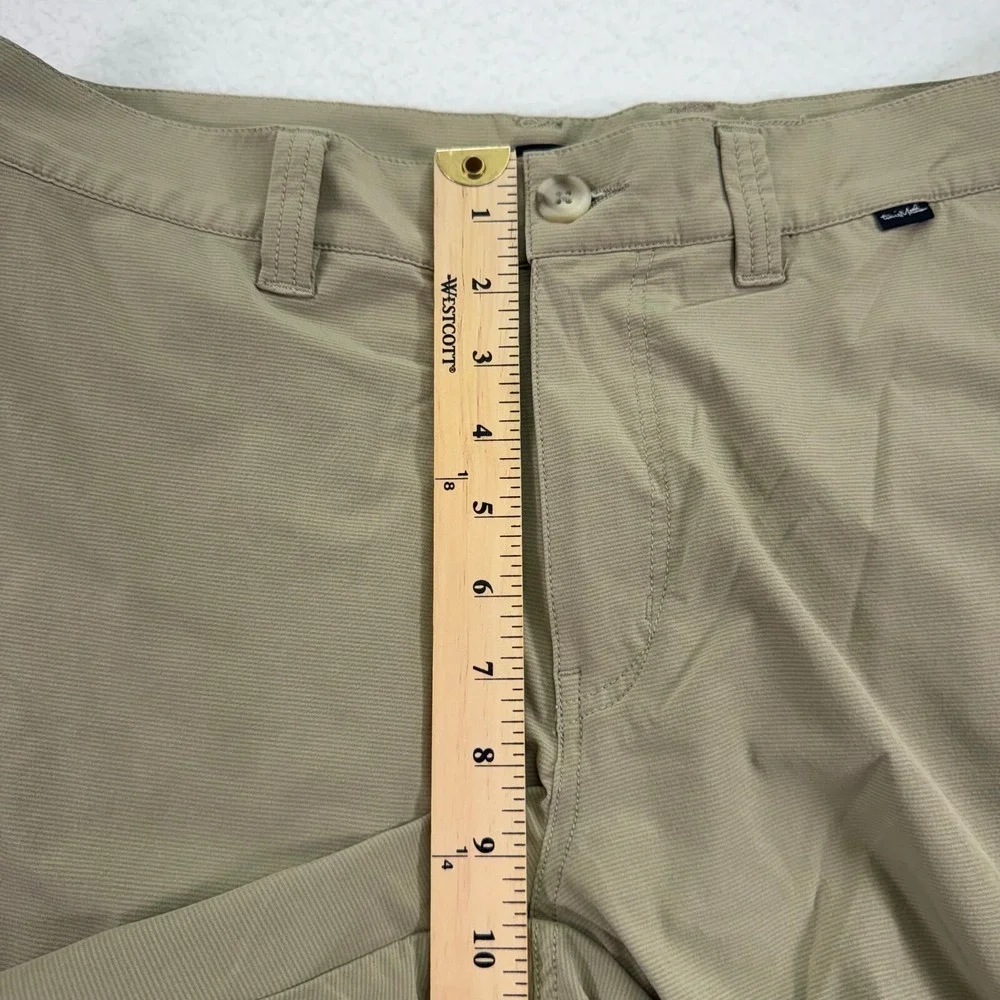 Travis Mathew Shorts Mens 32‎ (33) Beige Striped Chino Sports Golf Performance